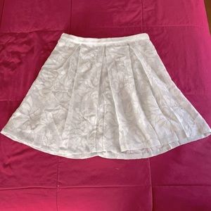 Lace patterned skirt